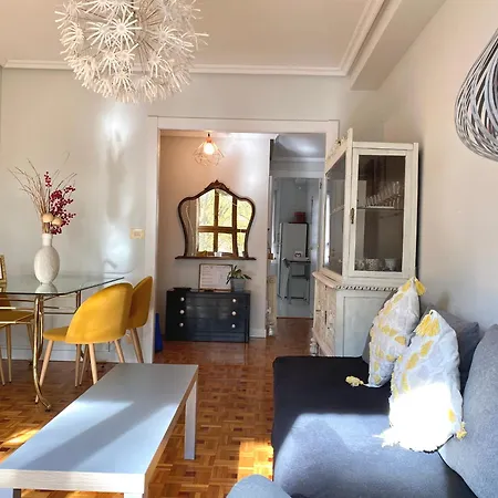 Apartman La Muralla Parking Gratis